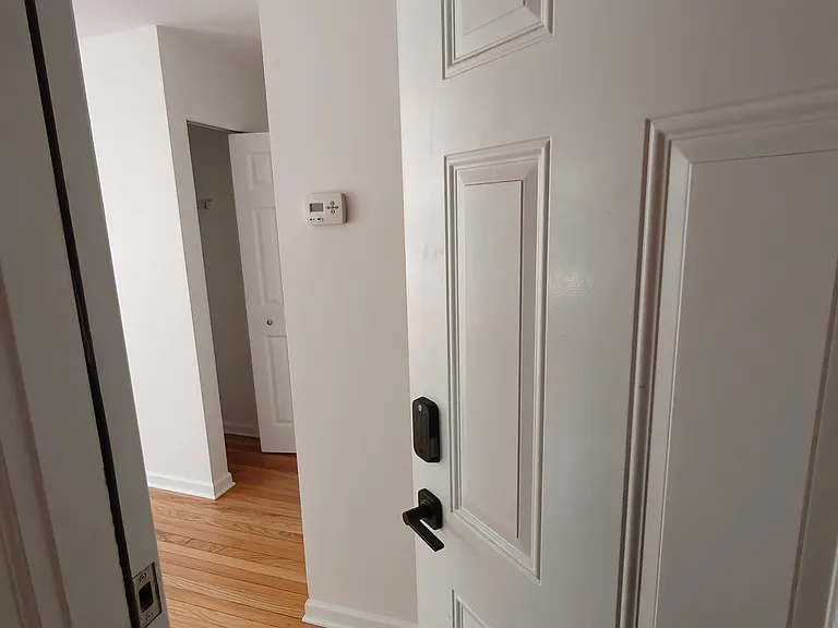 4946 N Ridgeway Ave #2 — Photo 13