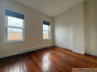 892 Huntington Ave APT 4, Boston, MA 02115