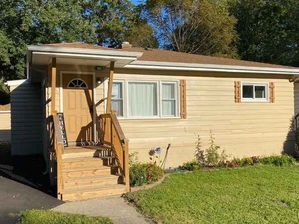 2775 Benton St, Lake Station, IN 46405