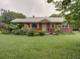 624 W Main St, Hohenwald, TN 38462