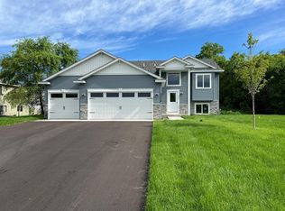 22931 Topaz St, Saint Cloud, MN 56301
