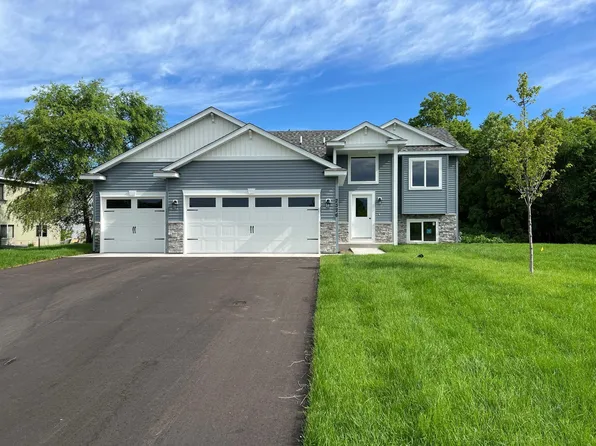 22931 Topaz St, Saint Cloud, MN 56301