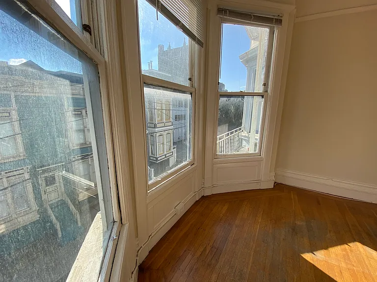 1739 Pine Street — Photo 11