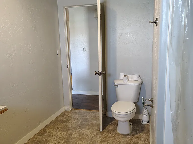 Main Bathroom