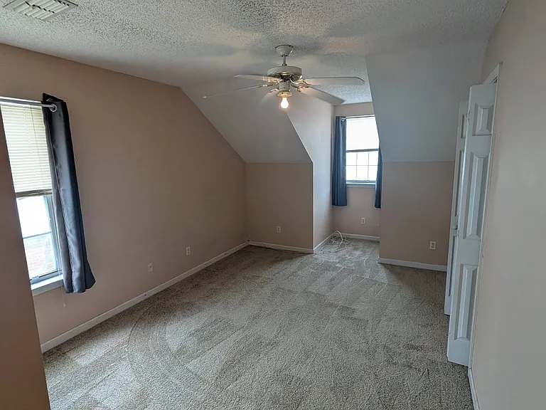 416 Madison Ave — Photo 11