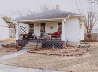 520 Locust St, Halstead, KS 67056