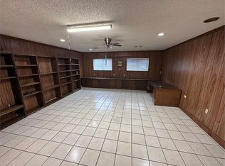 517 McDivitt Dr, Garland, TX 75040