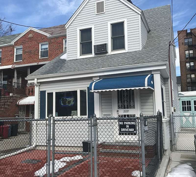 1st image of 2221 E 17th St