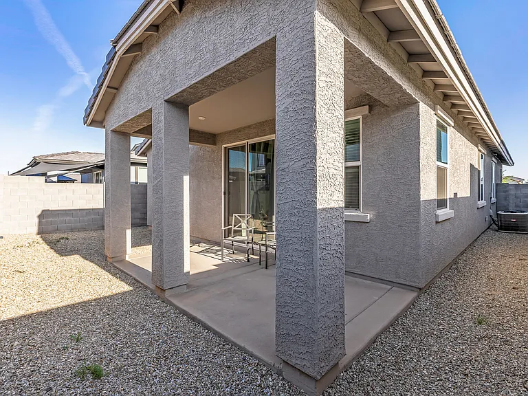 17352 W Paraiso Ln — Photo 29