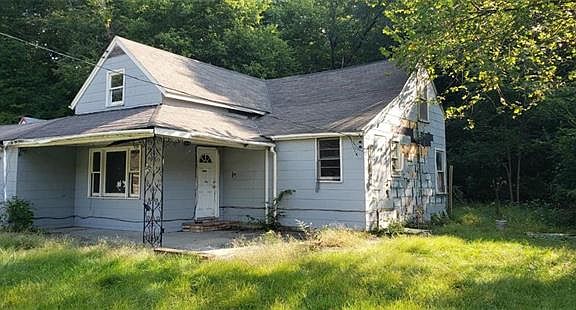 2nd image of 2117 S Ferree St