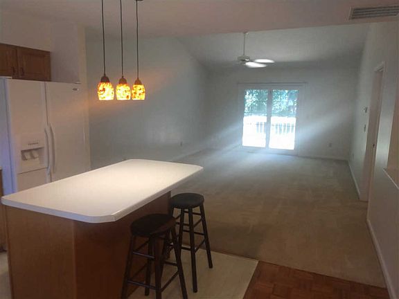 5th image of 7510 N Villa Wood Ln