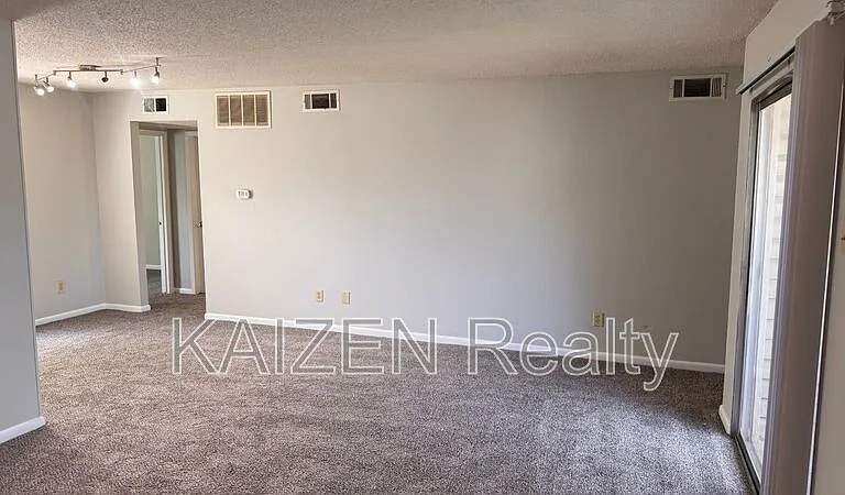 6774 Enchanted Oak Pl #4 — Photo 4
