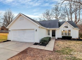 1044 Sandy Point Dr SW, Concord, NC 28025