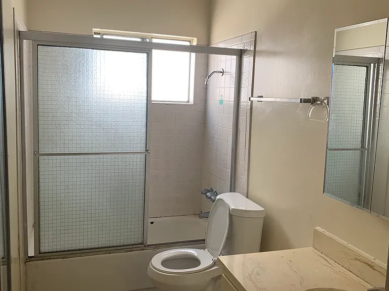 1832 E Carson St #3 — Photo 4