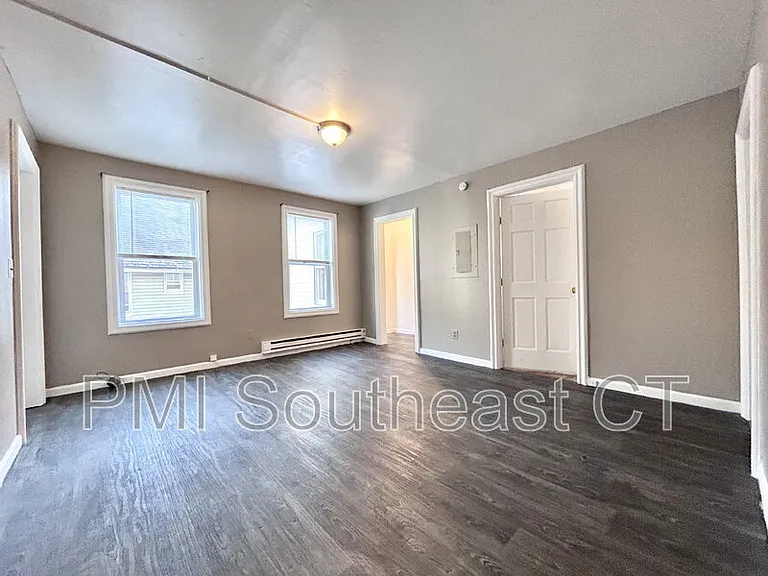 187 Laurel Hill Ave #3 — Photo 2