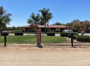 5255 S Newmark Ave, Sanger, CA 93657