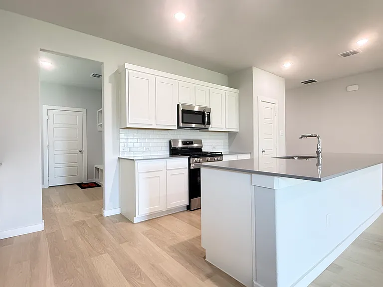 1911 Sandpiper Way — Photo 4