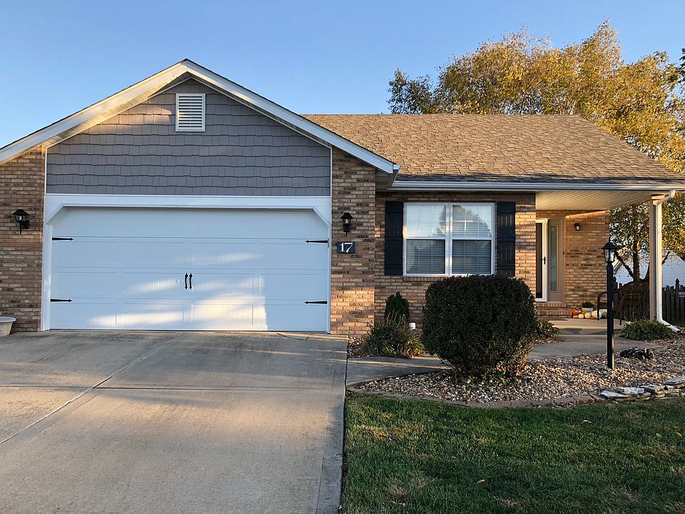 1st image of 17 Jennifer Dr