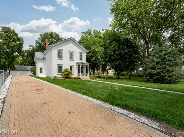 383 W Park Ave, Aurora, IL 60506