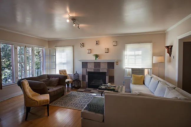 1255 S Tremaine Ave #2 — Photo 1