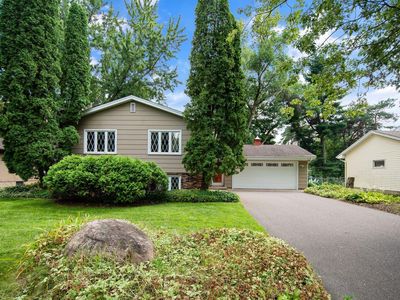2080 Douglas Ln, White Bear Lake, MN, 55110