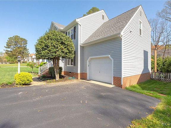 3rd image of 9520 Southmill Dr