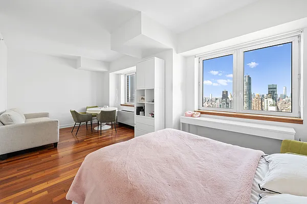Rented by Corcoran | media 10
