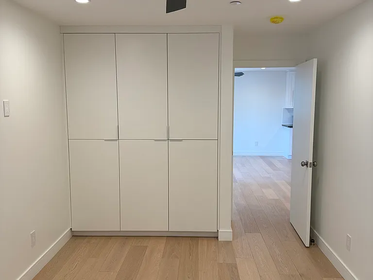 6701 Quakertown Ave — Photo 10