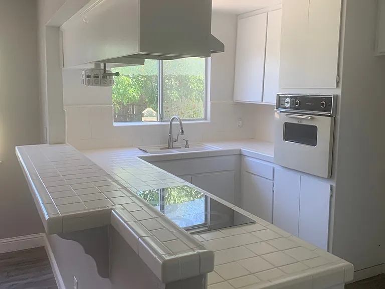 7205 Rollingwood Blvd — Photo 5