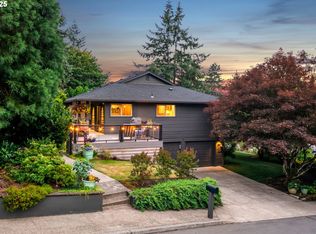 16909 Crestview Dr, Lake Oswego, OR 97034