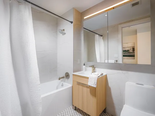 40 Bruckner Boulevard image 7 of 28