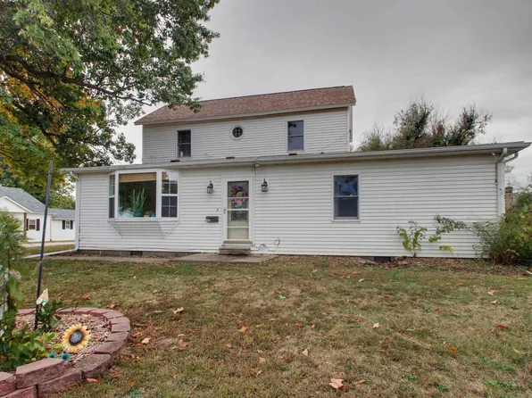 903 W Jefferson St, Pittsfield, IL 62363