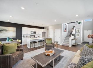 1500 Dogwood Dr, Carver, MN 55315