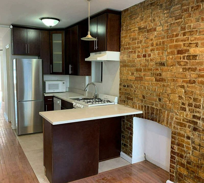 1st image of 411 E 9th St APT 5