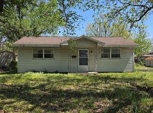 517 C St SE, Miami, OK 74354
