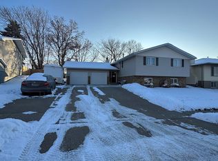 745 N 31st St, Bismarck, ND 58501