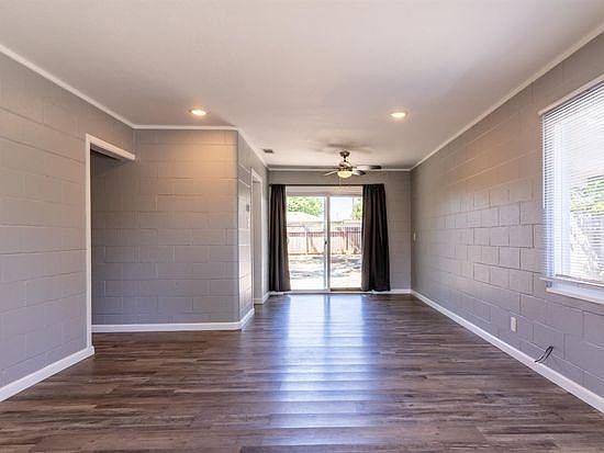 4th image of 5506 Esmeralda St