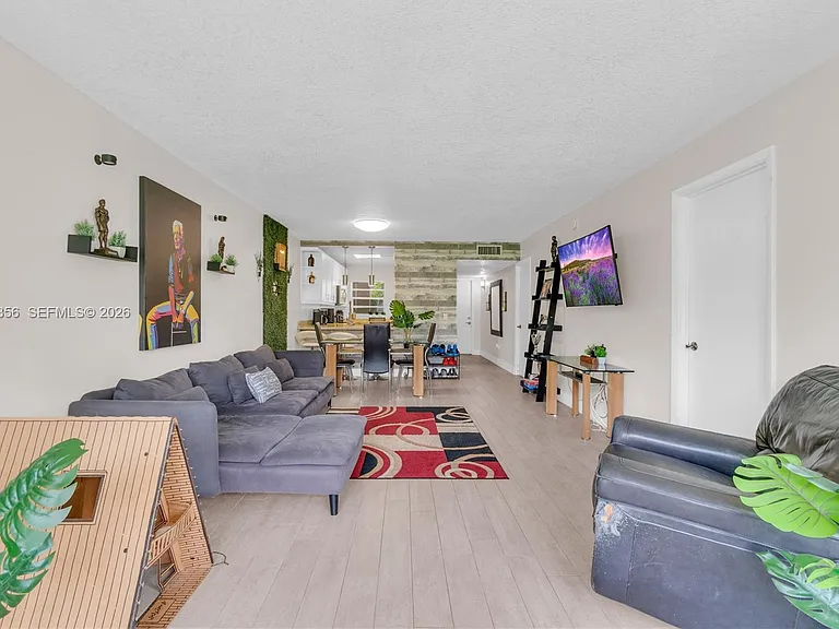 9410 Poinciana Pl #206 — Photo 5