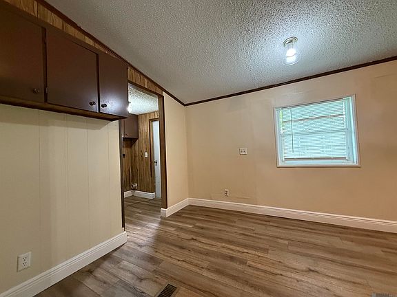 4th image of 14454 Oak Meadow St