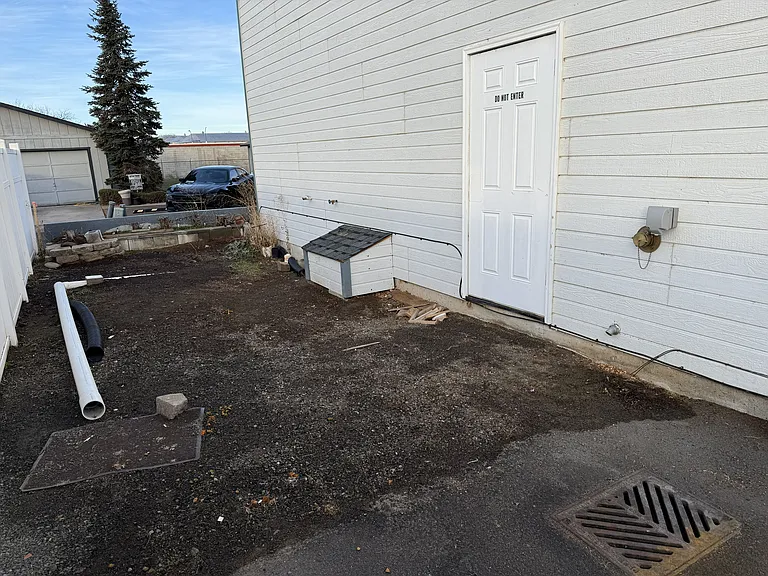 702 S 48th Ave — Photo 20