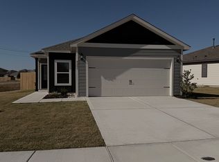 8205 White Wolf Trl, Ponder, TX 76259