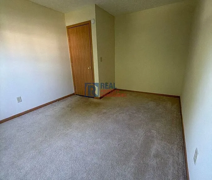 4710 Willowburn Dr — Photo 12