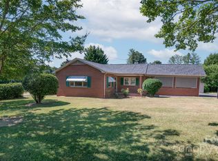 209 Harry Dr, Morganton, NC 28655