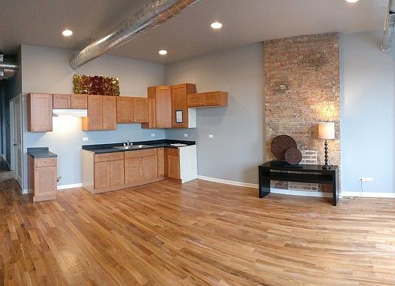 5th image of 6342 S Ingleside Ave #3