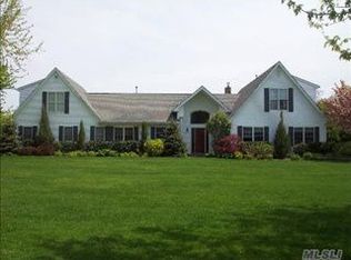 47 Terry Rd, Northport, NY 11768