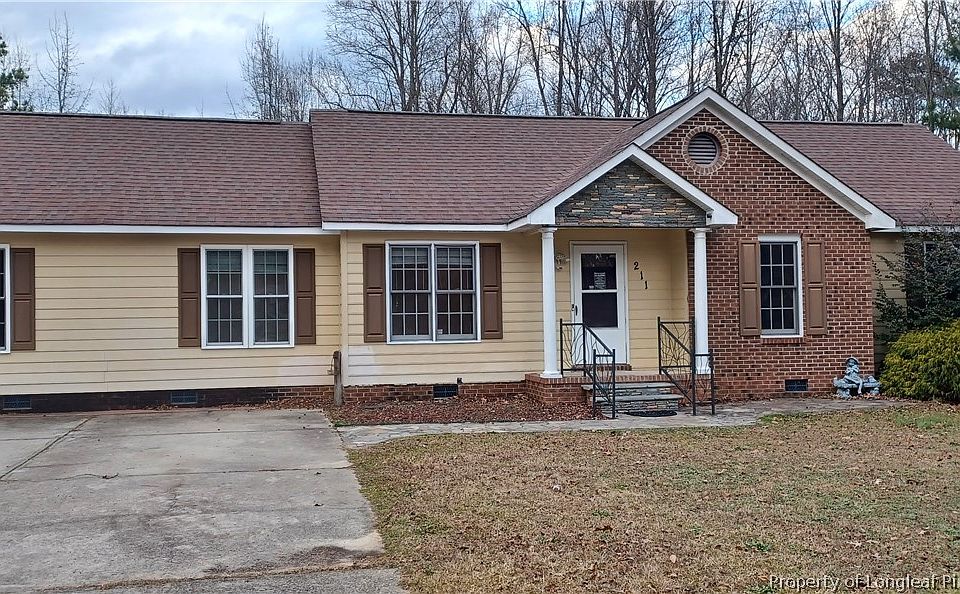 1st image of 211 Sheffield Ct