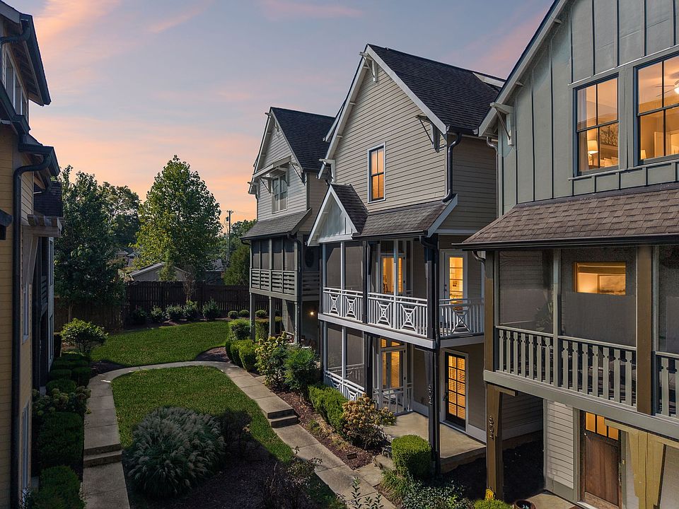 1st image of 602 Centerpoint Ln