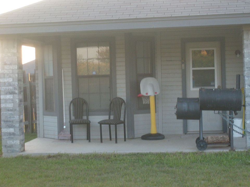 2nd image of 3612 Amanda Dr