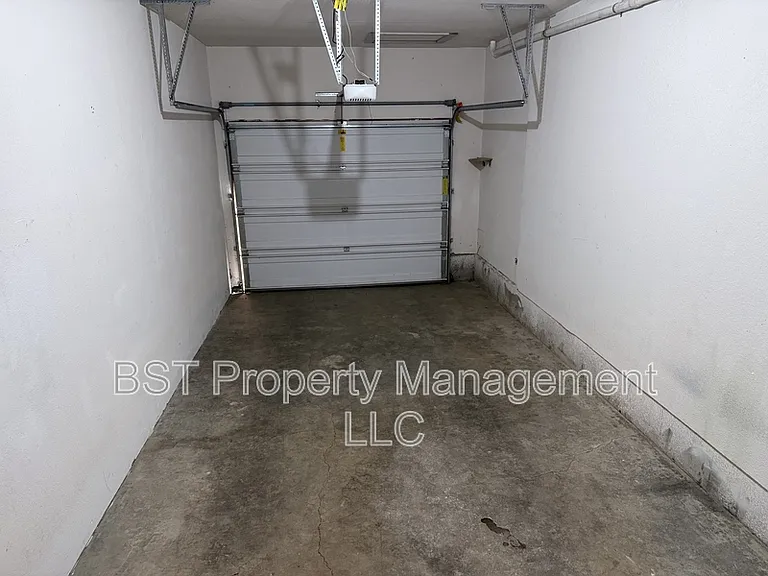 991 Mill St — Photo 25