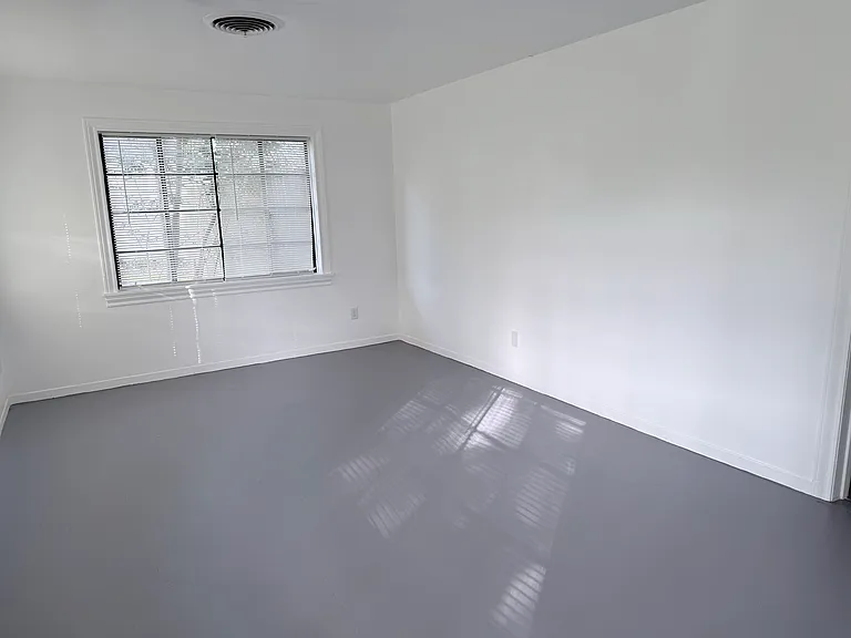 1111 Alvin Ave — Photo 6